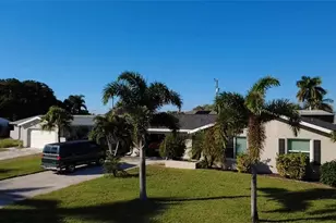 1209 SE 33rd Terrace, Cape Coral, FL 33904 - Photo 3