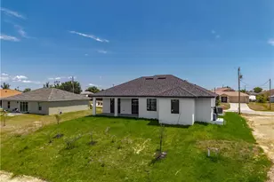 323 NE 19th Terrace, Cape Coral, FL 33909 - Photo 49