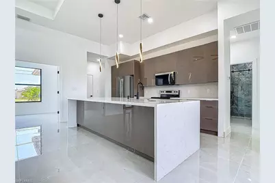 323 NE 19th Ter, Cape Coral, FL 33909 - Photo 37