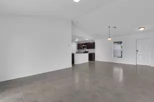 820 NE 44th Ln, Cape Coral, FL 33909 - Photo 15