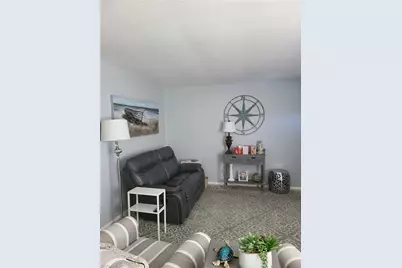 36 Temple Ct, Lehigh Acres, FL 33936 - Photo 7