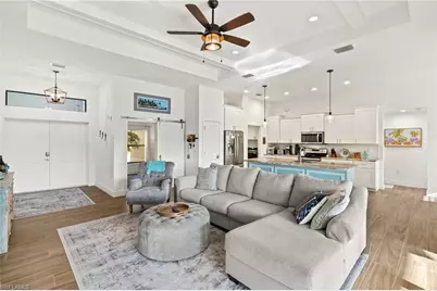 25 NW 14th Ave, Cape Coral, FL 33993 - Photo 3