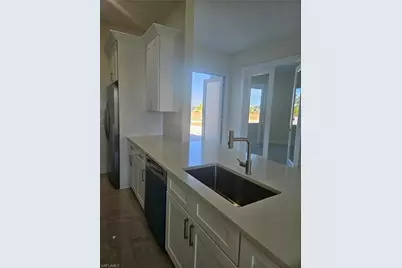 2813 NE 6th Ave, Cape Coral, FL 33909 - Photo 13