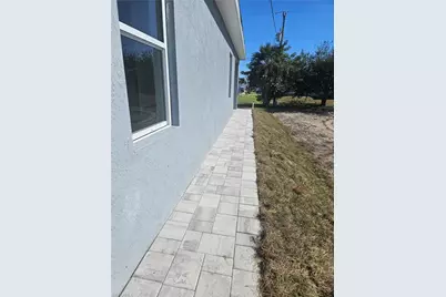 2813 NE 6th Ave, Cape Coral, FL 33909 - Photo 15
