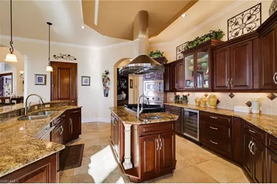 1201 Walden Dr, Fort Myers, FL 33901 - Photo 3