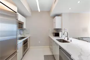 3000 Oasis Grand Blvd, Fort Myers, FL 33916 - Photo 13