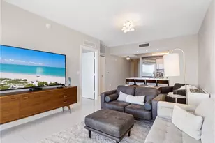 3000 Oasis Grand Blvd, Fort Myers, FL 33916 - Photo 5