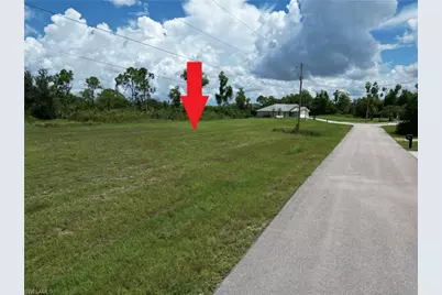 2355 NE 43rd Ln, Cape Coral, FL 33909 - Photo 29