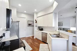 6100 Jonathans Bay Cir, Fort Myers, FL 33908 - Photo 9