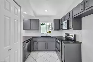 18383 Useppa Rd, Fort Myers, FL 33967 - Photo 5