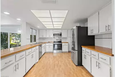 640 Jacana Cir #28, Naples, FL 34105 - Photo 13