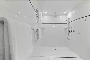 640 Jacana Cir, Naples, FL 34105 - Photo 25