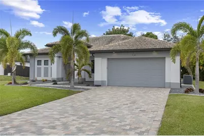 1143 SW 7th Ter, Cape Coral, FL 33991 - Photo 31