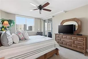 25 Bluebill Ave, Naples, FL 34108 - Photo 25