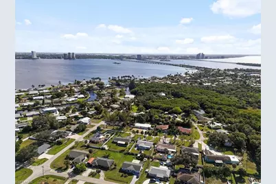 158 Dow Ln, North Fort Myers, FL 33917 - Photo 3