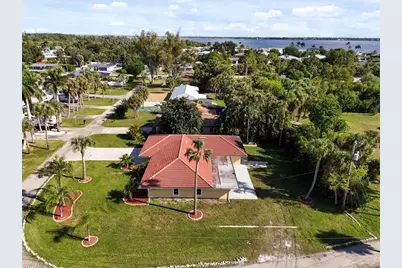 158 Dow Ln, North Fort Myers, FL 33917 - Photo 5