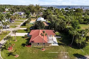 158 Dow Ln, North Fort Myers, FL 33917 - Photo 5