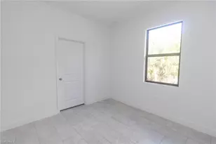 1032 Hilton Ct, Labelle, FL 33935 - Photo 15