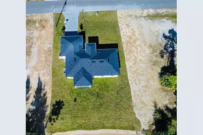 1924 NE 33rd Ln, Cape Coral, FL 33909 - Photo 33