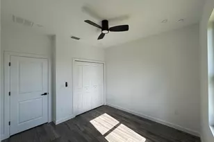 1924 NE 33rd Ln, Cape Coral, FL 33909 - Photo 29