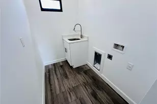 1924 NE 33rd Ln, Cape Coral, FL 33909 - Photo 19