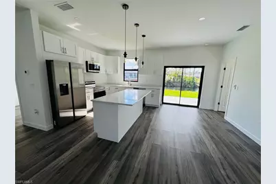 1924 NE 33rd Ln, Cape Coral, FL 33909 - Photo 13