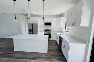 1924 NE 33rd Ln, Cape Coral, FL 33909 - Photo 17