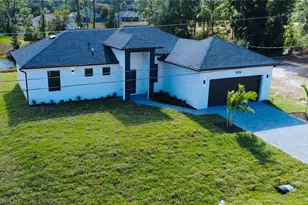 1924 NE 33rd Ln, Cape Coral, FL 33909 - Photo 3