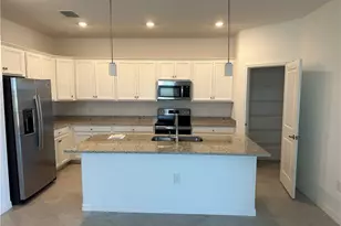 14717 Palamos Cir, Fort Myers, FL 33905 - Photo 3