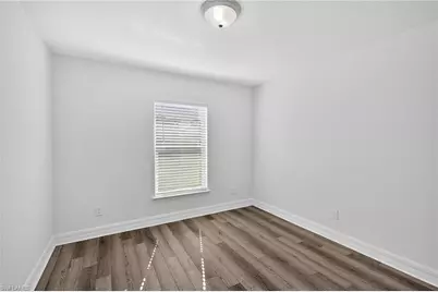 2725 NE 1st Pl, Cape Coral, FL 33909 - Photo 11