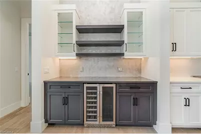 2605 SW 37th St, Cape Coral, FL 33914 - Photo 9