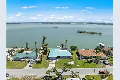 7 Bayview Blvd, Fort Myers Beach, FL 33931 - Photo 7