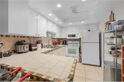 12501 McGregor Blvd #8, Fort Myers, FL 33919 - Photo 15