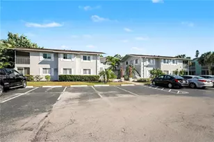 8127 Country Rd, Fort Myers, FL 33919 - Photo 17