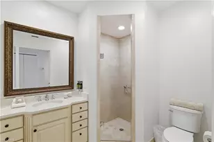 221 9th St S, Naples, FL 34102 - Photo 13