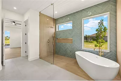 816 NW 39th Ave, Cape Coral, FL 33993 - Photo 23