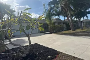 2010 Kismet Pkwy W, Cape Coral, FL 33993 - Photo 7