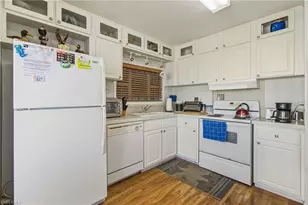 3904 Dewberry Ln, Saint James City, FL 33956 - Photo 13