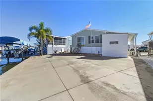 3904 Dewberry Ln, Saint James City, FL 33956 - Photo 7