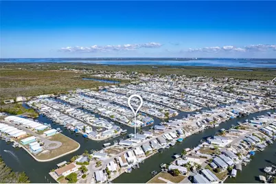 3904 Dewberry Ln, Saint James City, FL 33956 - Photo 9