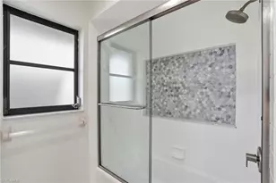 1914 SE 16th St, Cape Coral, FL 33990 - Photo 23