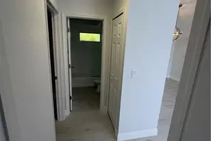 907 NE 17th Terrace, Cape Coral, FL 33909 - Photo 17