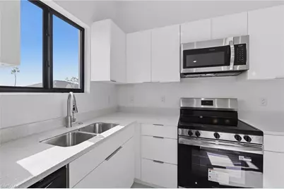 602 NW 25th Ter, Cape Coral, FL 33993 - Photo 11