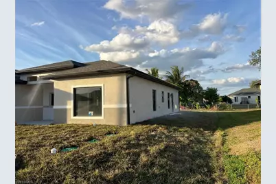 4208 10th St SW, Lehigh Acres, FL 33976 - Photo 5