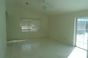 1302 NE 4th Ter, Cape Coral, FL 33909 - Photo 3