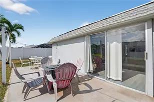 918 SE 35th St, Cape Coral, FL 33904 - Photo 33