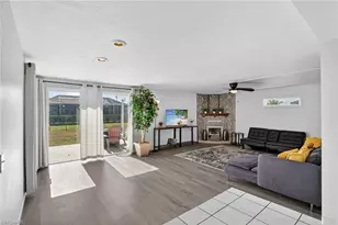 918 SE 35th St, Cape Coral, FL 33904 - Photo 7