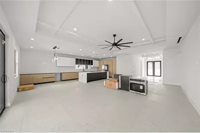 325 NE 15th Ter, Cape Coral, FL 33909 - Photo 3