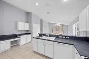 2832 Amberwood Ln, Naples, FL 34120 - Photo 19