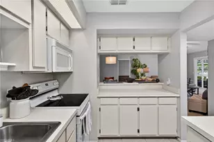 8081 S Woods Cir, Fort Myers, FL 33919 - Photo 13